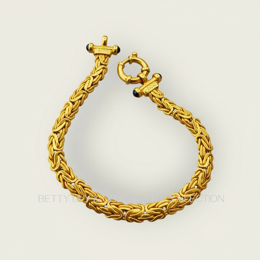 Vintage 14K Gold Wheat Chain Bracelet with Black Cabochon End Caps – 7.5” | Private Collection