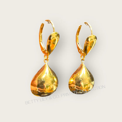 Vintage 14K Gold Teardrop Dangle Earrings | Private Collection