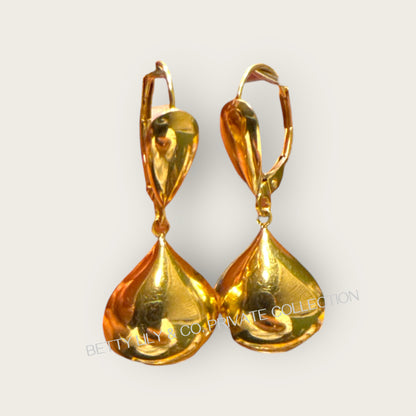 Vintage 14K Gold Teardrop Dangle Earrings | Private Collection