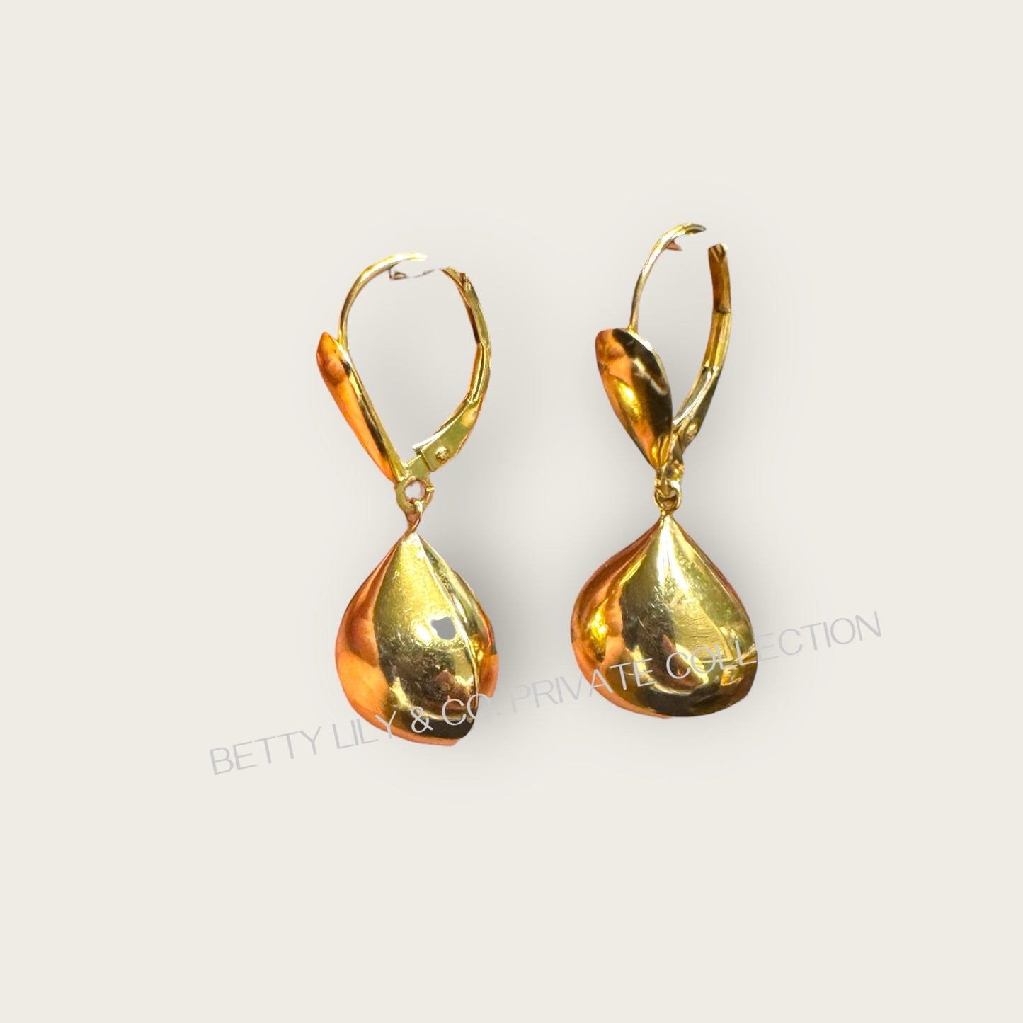 Vintage 14K Gold Teardrop Dangle Earrings | Private Collection