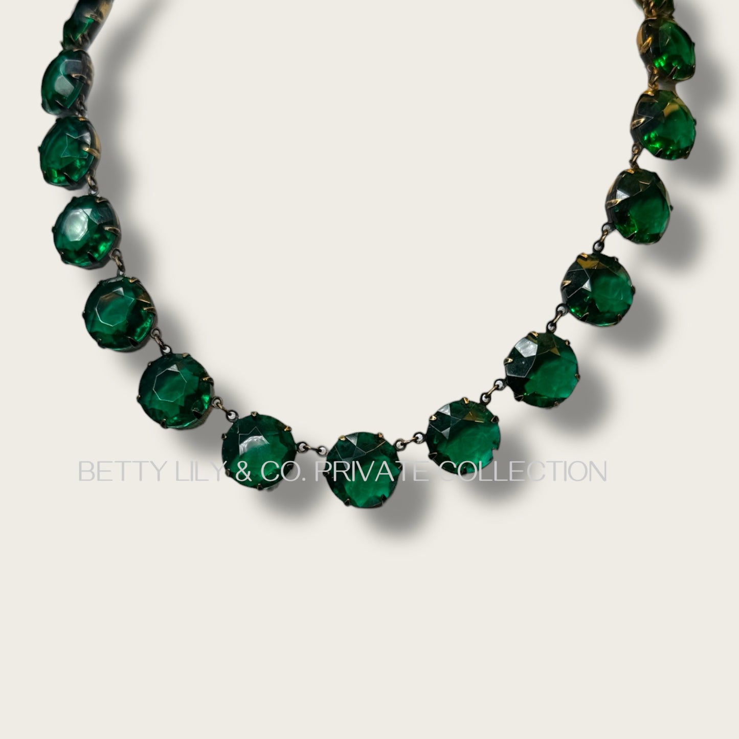 Vintage Emerald-Green Glass Rivière Necklace – Graduated Stones in Antique Brass | Private Collection