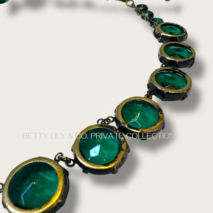 Vintage Emerald-Green Glass Rivière Necklace – Graduated Stones in Antique Brass | Private Collection