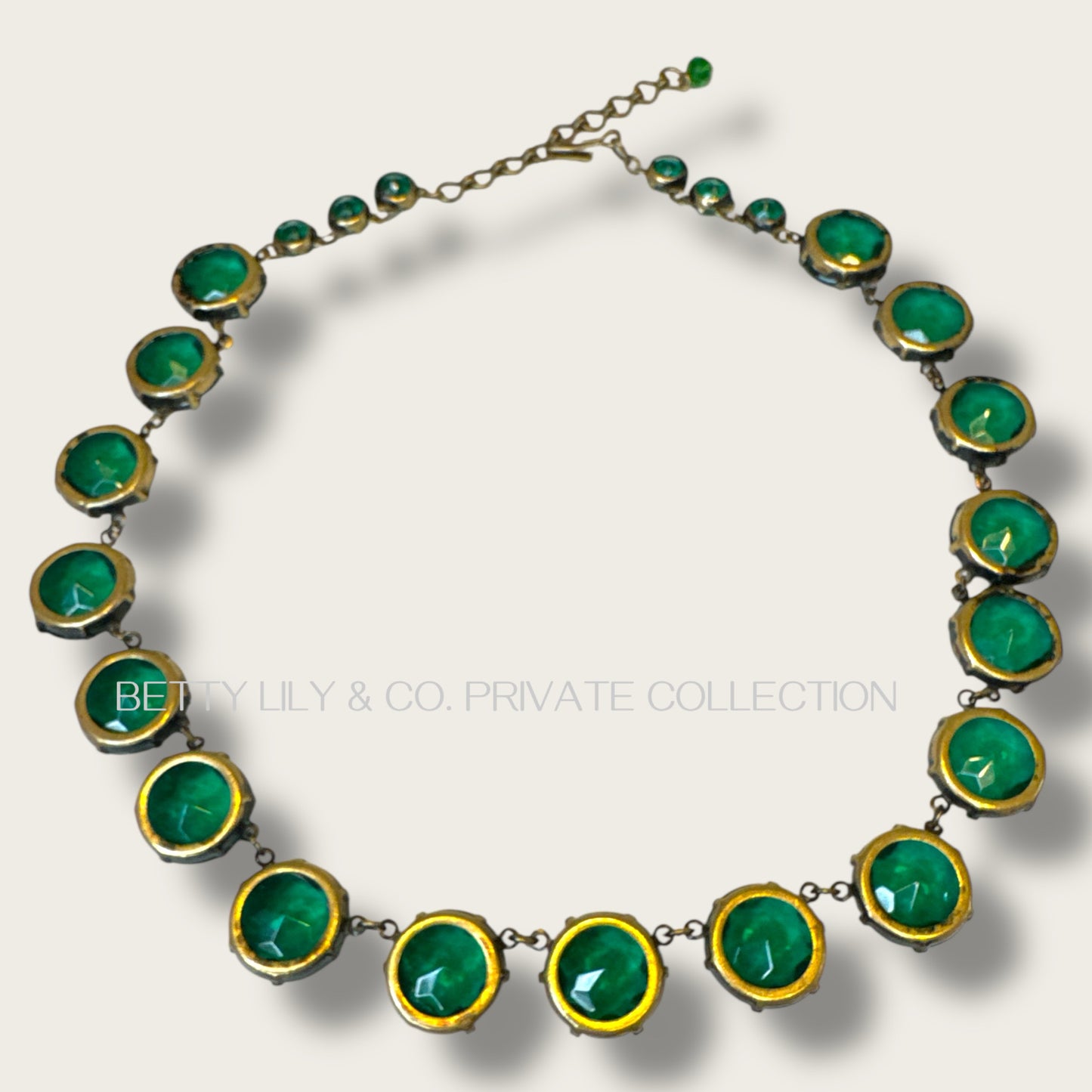 Vintage Emerald-Green Glass Rivière Necklace – Graduated Stones in Antique Brass | Private Collection
