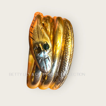 Antique Serpent Ring in Solid 14K Gold with Emerald Eye | Private Collection