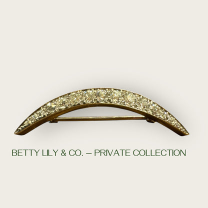 Platinum Diamond Crescent Moon Brooch – Edwardian to Early Art Deco, ca. 1910s–1920s | Private Collection