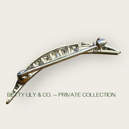 Platinum Diamond Crescent Moon Brooch – Edwardian to Early Art Deco, ca. 1910s–1920s | Private Collection