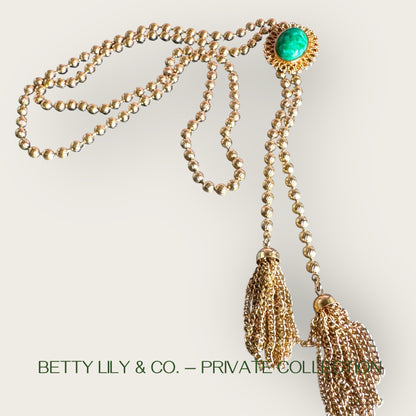 Verified DeLizza & Elster for Avon Green Lucite Bolo Necklace – 1970s Book Piece | Private Collection | Betty Lily & Co.