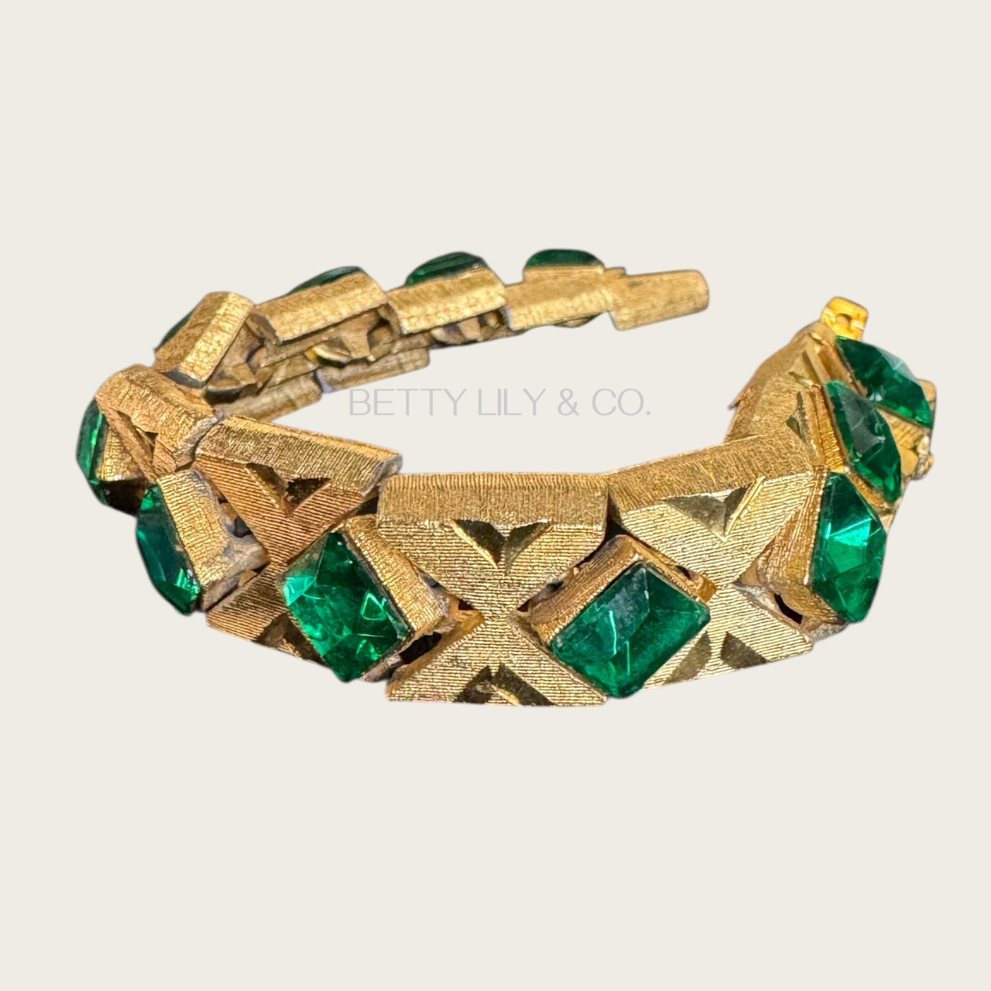 Vintage Czech-Style Articulated Bracelet – Brushed Gold with Emerald Green Glass Stones
