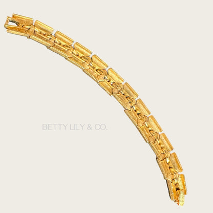 Vintage Czech-Style Articulated Bracelet – Brushed Gold with Emerald Green Glass Stones