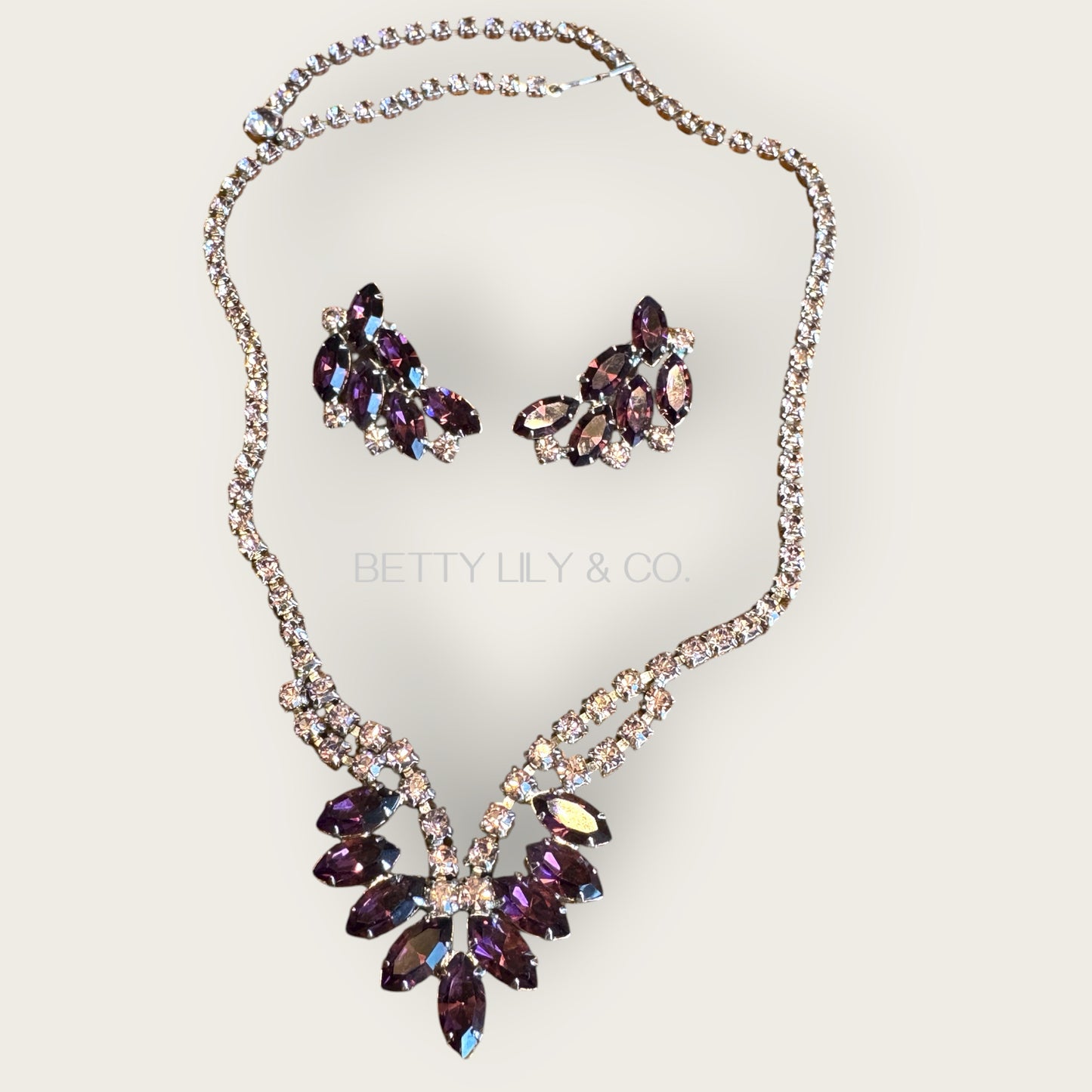 Vintage 1950s B. David Amethyst & Pale Lavender Rhinestone Parure – Rhodium-Plated Necklace & Earring Set – Signed Mid-Century Couture Jewelry