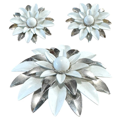 Vintage 1960s Sarah Coventry 3D White Floral Brooch & Clip-On Earrings Set – Signed Silver-Tone