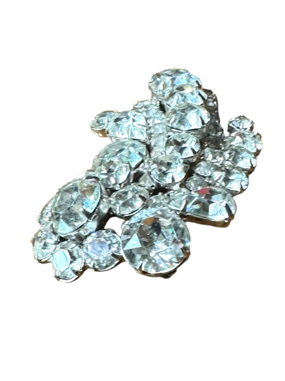 Dazzling mid-century Kramer signed rhinestone brooch – layered brilliance in silver tone, 1950s–1960s vintage jewelry