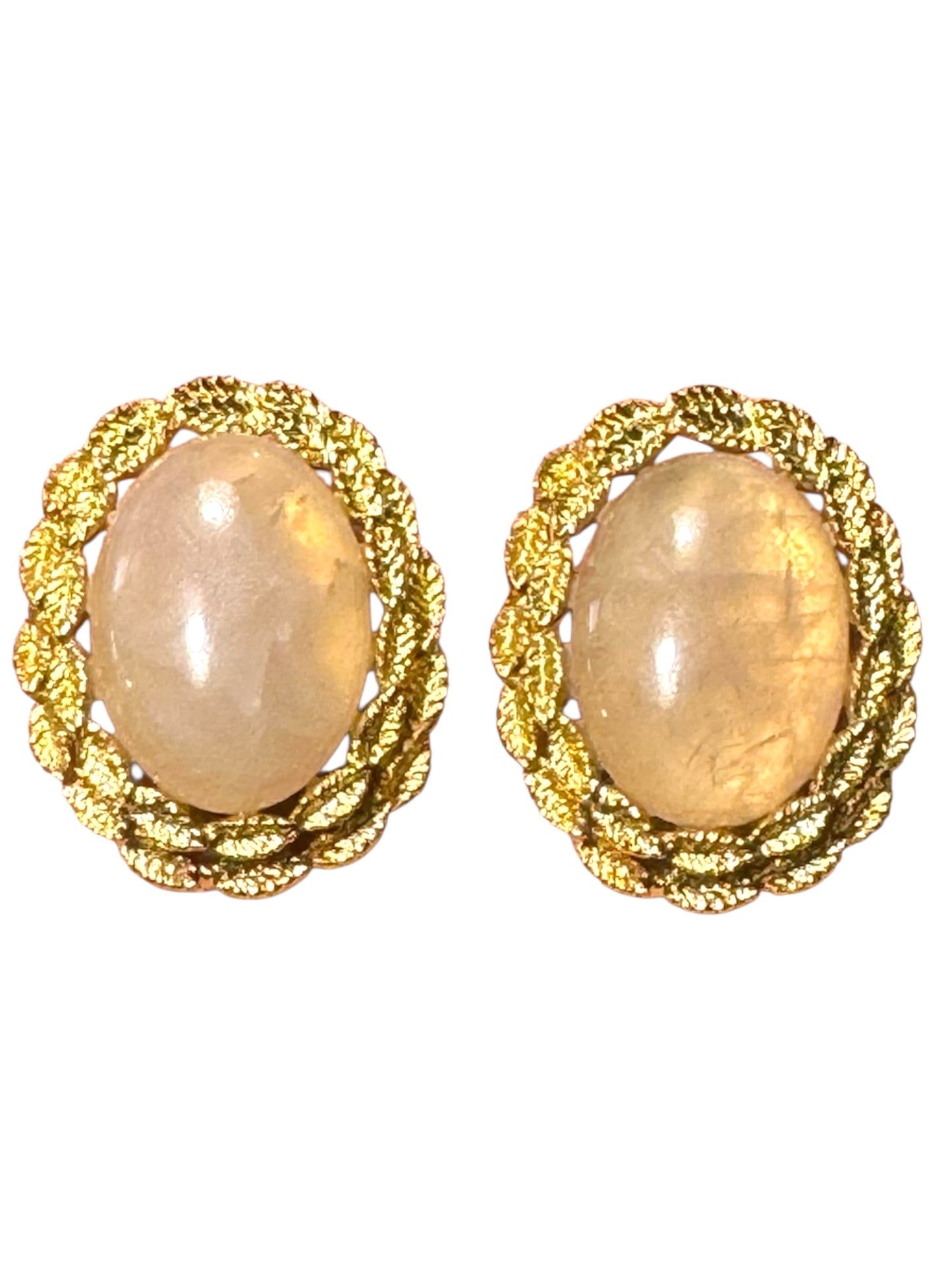 Vintage Gold-Tone Clip-On Earrings with Genuine Rose Quartz – Oval Cabochon & Twisted Rope Frame