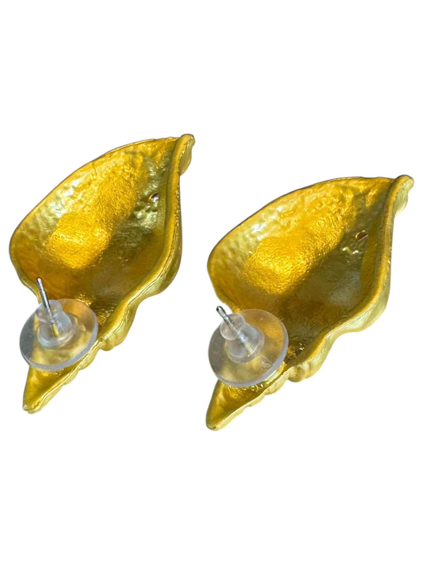 Runway-Inspired Gold-Tone Shell Statement Earrings with Multicolor Cabochons – Post Backs