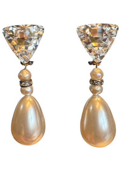 Vintage Runway-Style Clip-On Earrings – Triangle Crystal & Pearl Drop with Rhinestone Rondelle