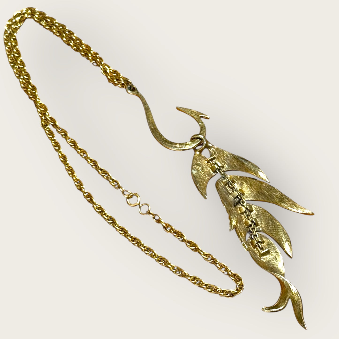 Vintage ART by Arthur Pepper Articulated Fish Pendant Necklace – Signed Gold-Tone Statement Jewelry