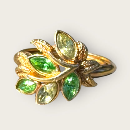 Vintage Signed Avon Gold Tone Leaf Ring with Peridot Marquise Stones and Uranium Glass