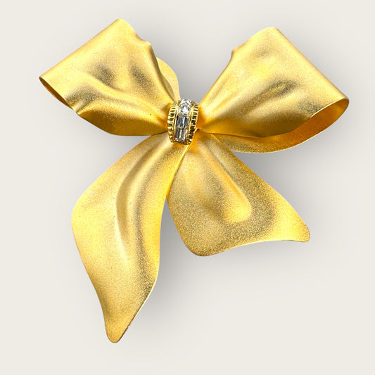 Vintage Gold-Tone Bow Brooch with Clear Rhinestones – Unsigned