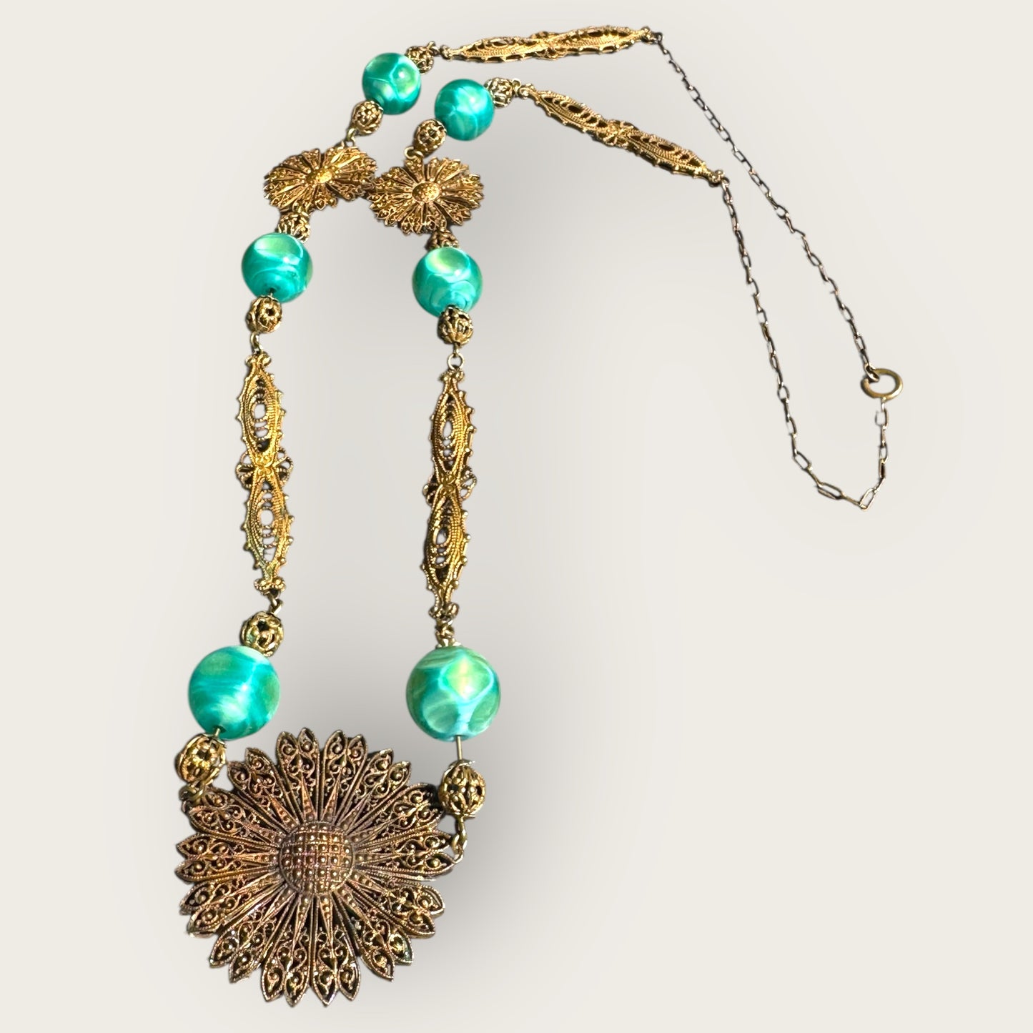 Antique 1920s Czech Green Glass & Brass Filigree Sautoir Necklace – Rare Collector’s Piece