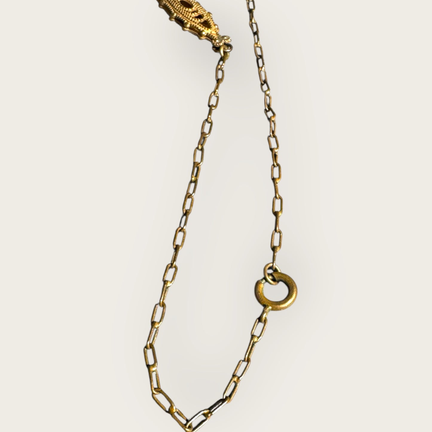 Antique 1920s Czech Green Glass & Brass Filigree Sautoir Necklace – Rare Collector’s Piece
