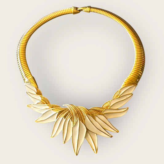 Vintage Trifari Omega Safari Cream Enamel and Gold-Tone Leaf Runway Collar Necklace – Signed Statement Jewelry