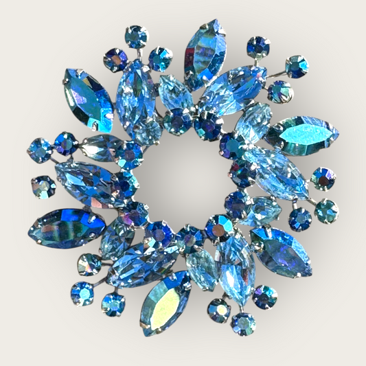 Vintage Signed Sherman Blue Aurora Borealis Rhinestone Wreath Brooch – Canadian Mid-Century Costume Jewelry