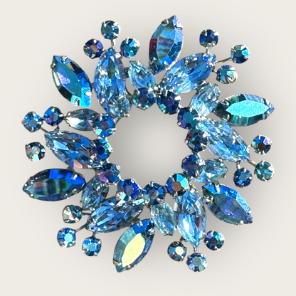 Vintage Signed Sherman Blue Aurora Borealis Rhinestone Wreath Brooch – Canadian Mid-Century Costume Jewelry