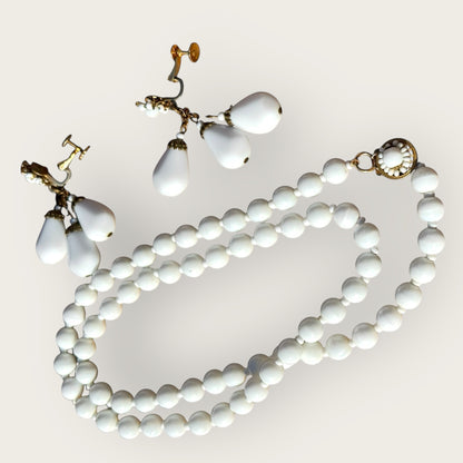 Vintage Miriam Haskell White Milk Glass Necklace & Screw-Back Earrings Set – Signed Mid-Century Jewelry