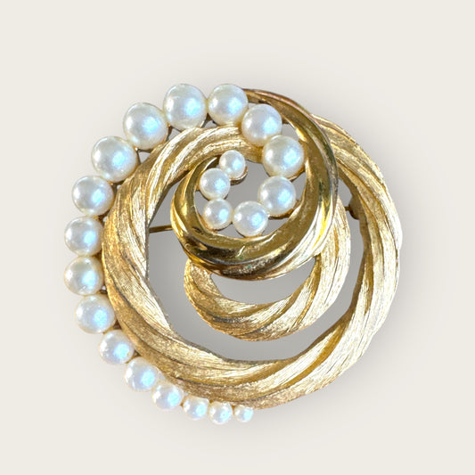 Vintage Signed Crown Trifari Gold-Tone Swirl Brooch with Faux Pearls