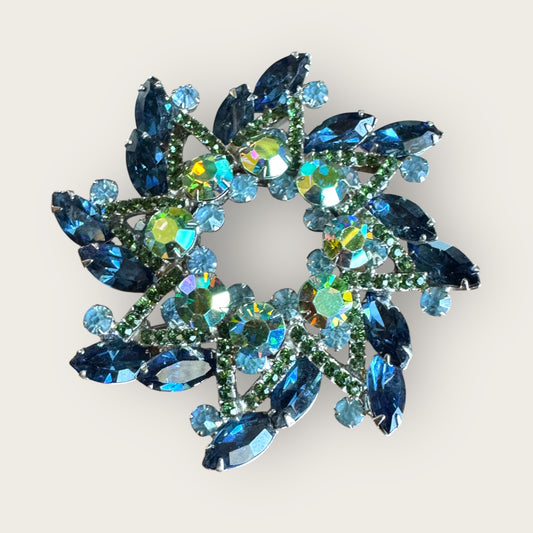 Juliana Style Aurora Borealis & Blue Rhinestone Starburst Brooch – 1950s Unsigned Statement Pin