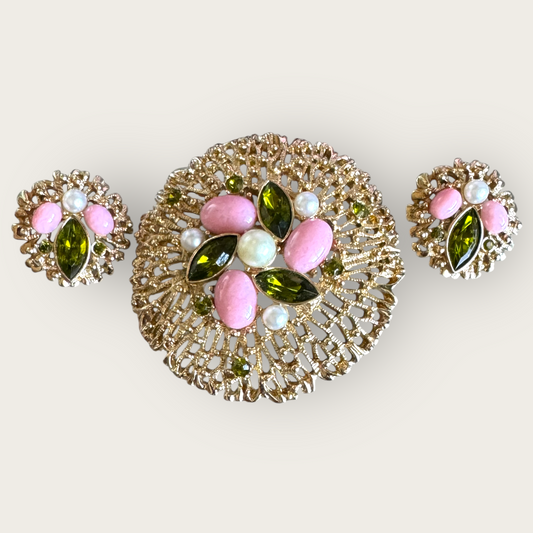 Vintage Sarah Coventry Pink and Green Filigree Brooch and Clip-On Earrings Set – 1950s Midcentury Costume Jewelry Demi Parure
