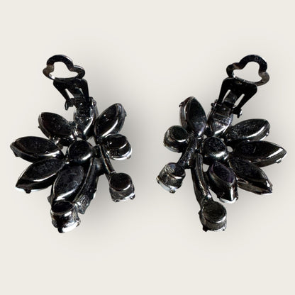 Vintage Milk Glass Clip-On Earrings – Mid Century Leaf Cluster in Gunmetal Setting, 1950s Statement Jewelry