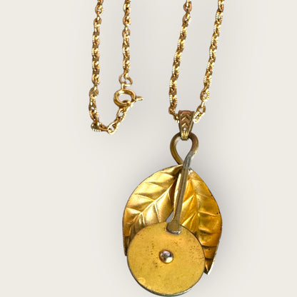 Vintage Green Bakelite Orb Pendant Necklace – Gold Tone Leaf Design, 1940s Retro Statement
