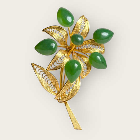 Real Jade & Gold-Plated Filigree Floral Brooch – Large Vintage Statement Pin, 1950s–70s