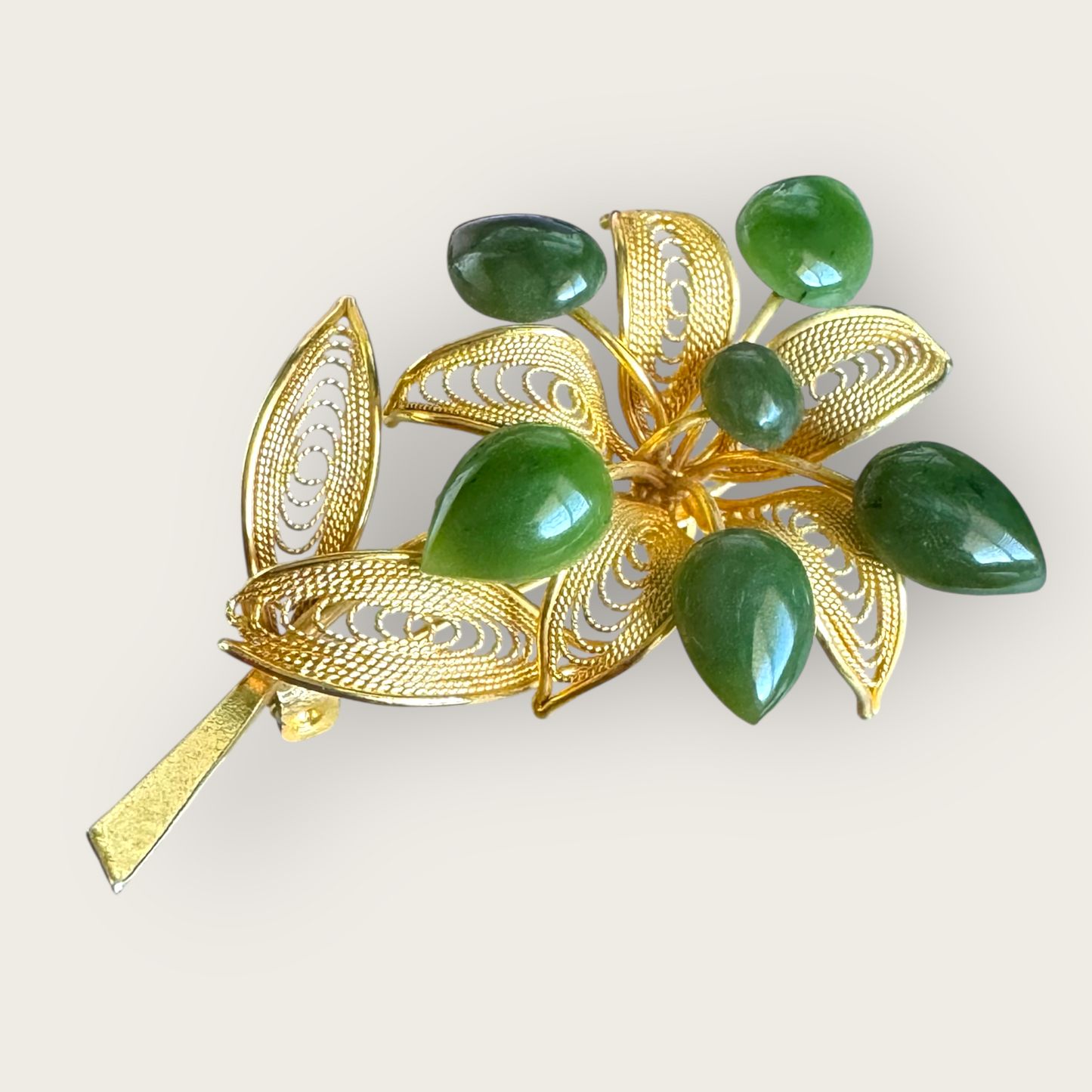 Real Jade & Gold-Plated Filigree Floral Brooch – Large Vintage Statement Pin, 1950s–70s