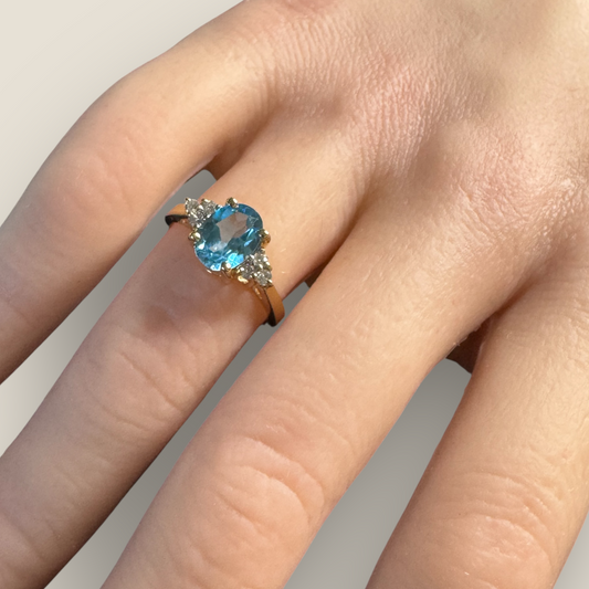 Vintage Solid 14K Yellow Gold Blue Topaz and Diamond Ring – Size 5.75 – Genuine Estate Jewelry