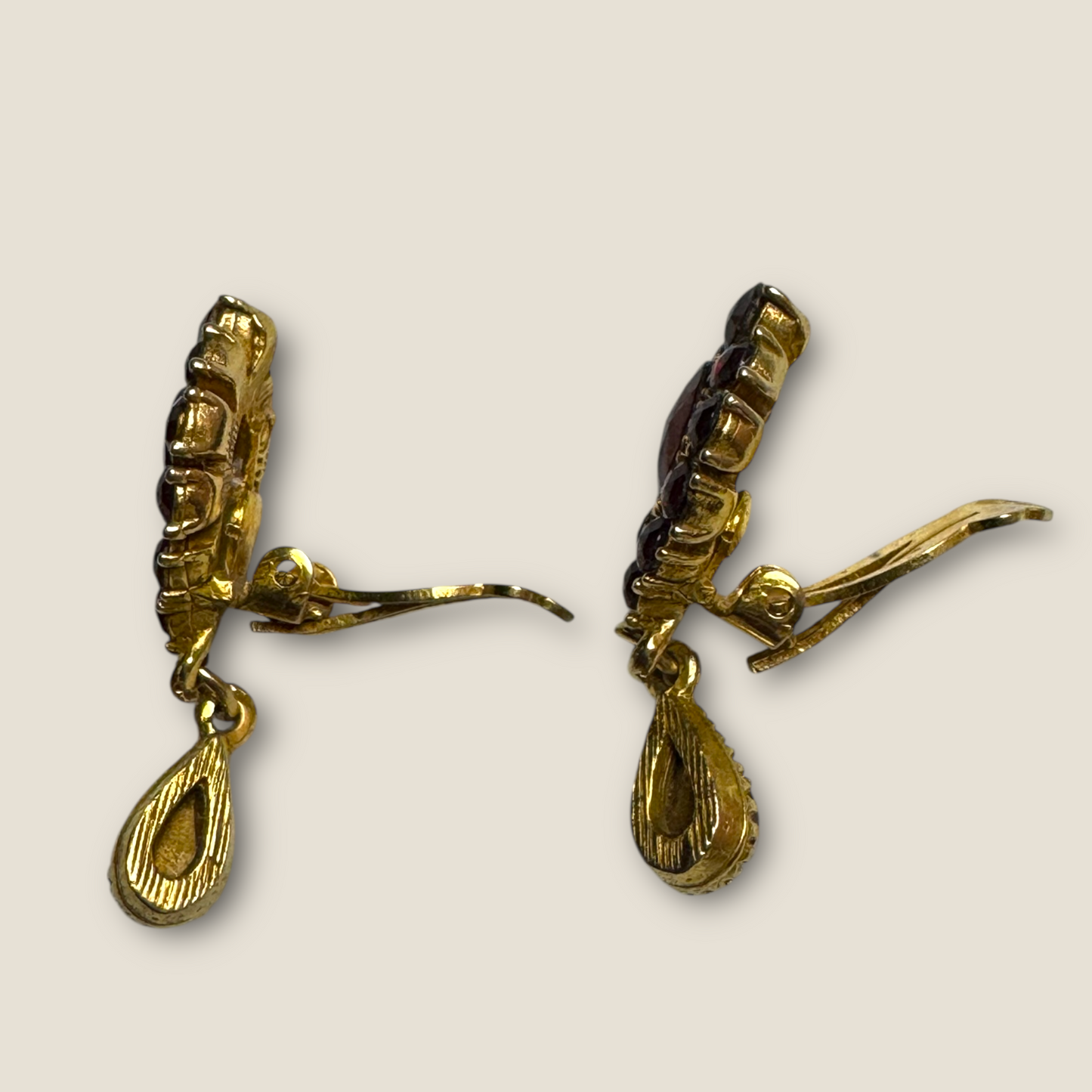 Vintage Arthur Pepper “ART” Garnet Red Rhinestone Drop Earrings – 1950s Clip-On Victorian Revival