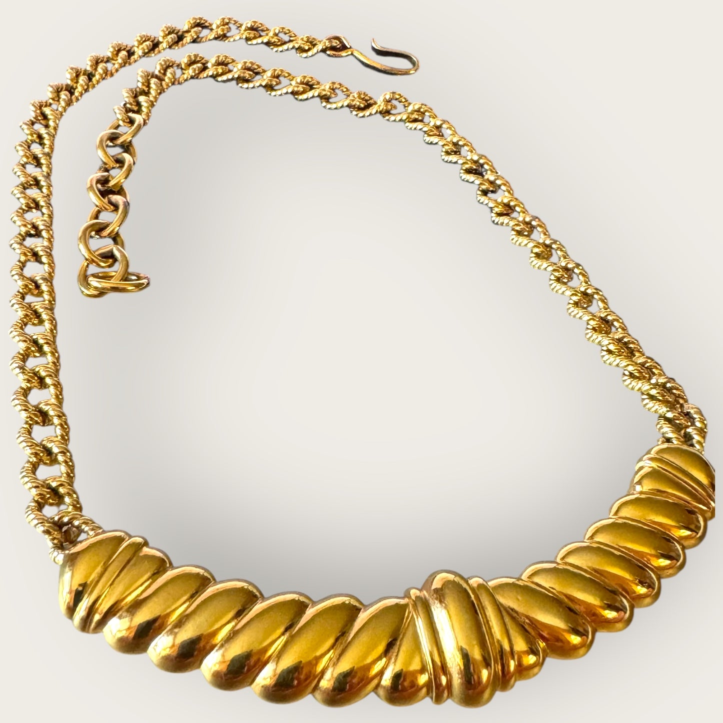 Vintage Signed Monet Gold-Tone Sculpted Bar Necklace – Twisted Rope Chain Statement Piece