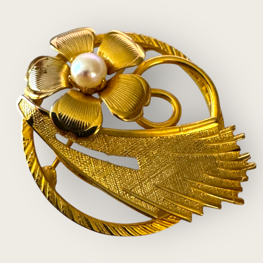 Vintage Gold-Tone Textured Floral Brooch with Cultured Pearl – 1950s Circle Pin
