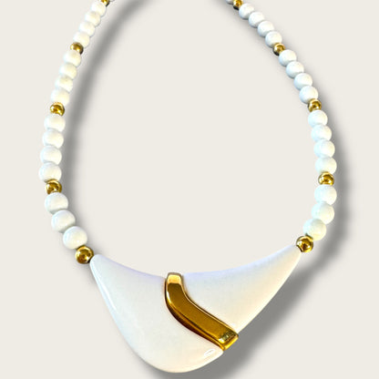 Vintage Napier White Lucite Statement Necklace with Gold-Tone Accents – 1980s Modernist Design
