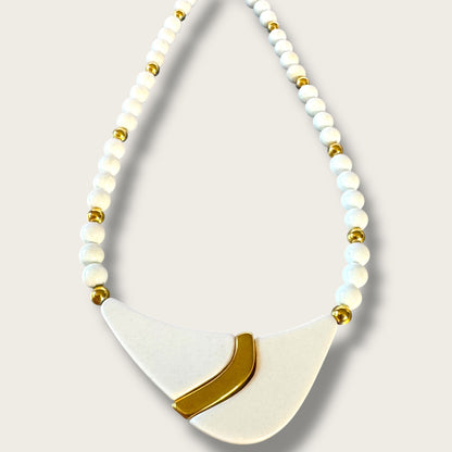 Vintage Napier White Lucite Statement Necklace with Gold-Tone Accents – 1980s Modernist Design