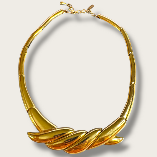 Vintage Monet Sculpted Gold-Tone Articulated Collar Necklace – Signed, Adjustable 16–18”