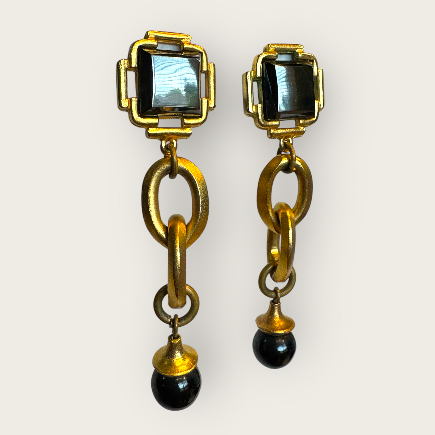 Vintage Matte Gold Articulated Dangle Earrings with Hematite Glass & Black Beads – Post Back Unsigned