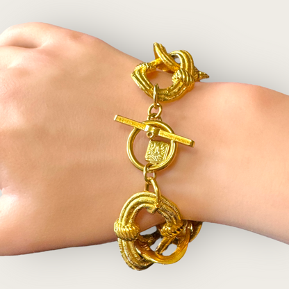 Vintage Anne Klein Textured Gold-Tone Link Bracelet with Toggle Clasp – Lion Head Tag