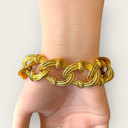 Vintage Anne Klein Textured Gold-Tone Link Bracelet with Toggle Clasp – Lion Head Tag