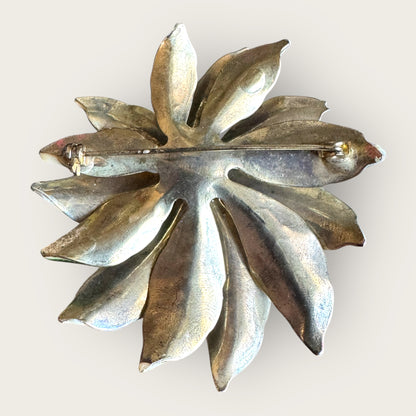 Vintage white poinsettia enamel brooch with green leaves and topaz rhinestone center – 1 inch holiday flower pin