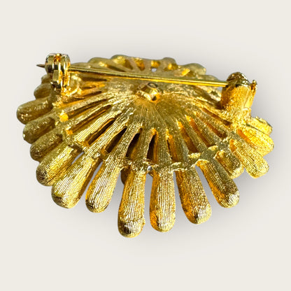 Vintage Rapallo Gold-Tone Flower Brooch with Cultured Pearl │ Original Velvet Box (1960s–1970s)