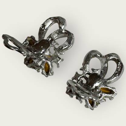 Vintage ART Rhinestone Ribbon Clip-On Earrings – Arthur Pepper Signed, 1950s–1960s