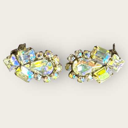 Vintage Aurora Borealis Rhinestone Cluster Earrings – 1950s Clip-On Statement Jewelry