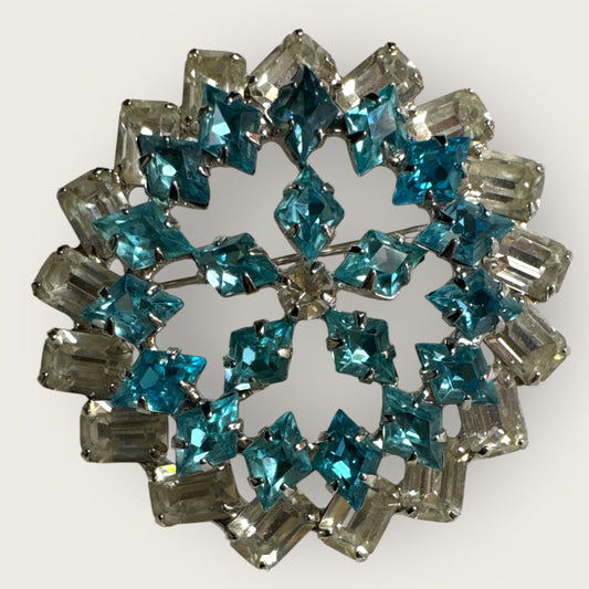 Vintage Ice Blue & Clear Rhinestone Snowflake Starburst Brooch – Mid-Century Statement Jewelry